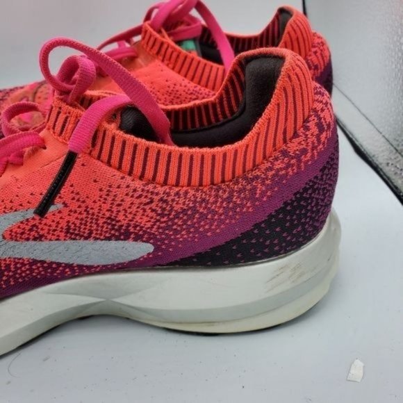 Brooks Levitate 2 Women's Pink Purple Running Shoes Size 8.5 - Picture 8 of 12